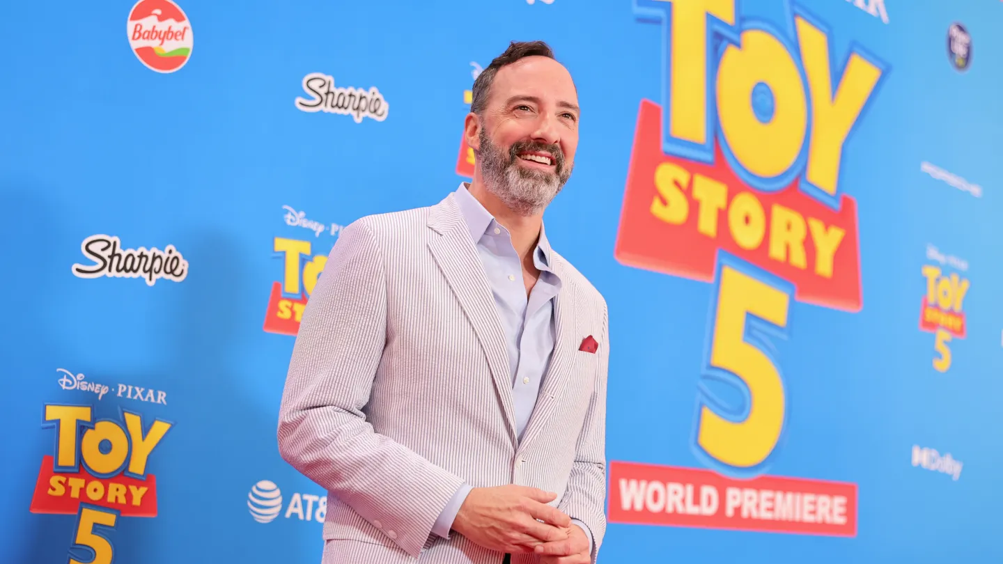Tony Hale sur Forky, Toy Story 5 et Entrée dans l'univers Nancy Meyers