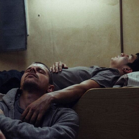 Tribeca 2026 Review : LABRADOR - AUTOPSY OF SILENCE examine l'amour, la perte et le chagrin d'une manière calme mais déchirante